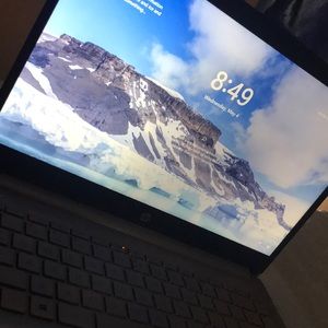 I’m selling a hp laptop 14